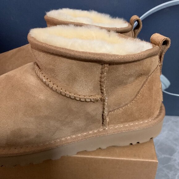 UGG Classic Ultra Mini Boots - Picture 4 of 5